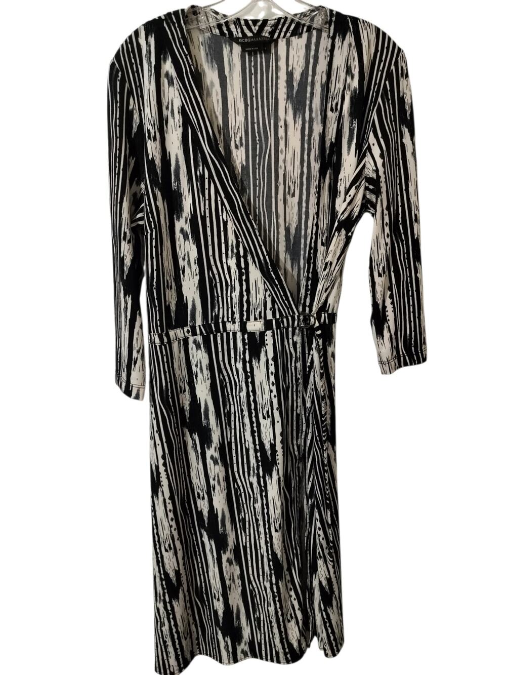 5990) BCBGMaxazria Black & White Abstract 3/4 Sleeve Jersey Wrap Dress Large